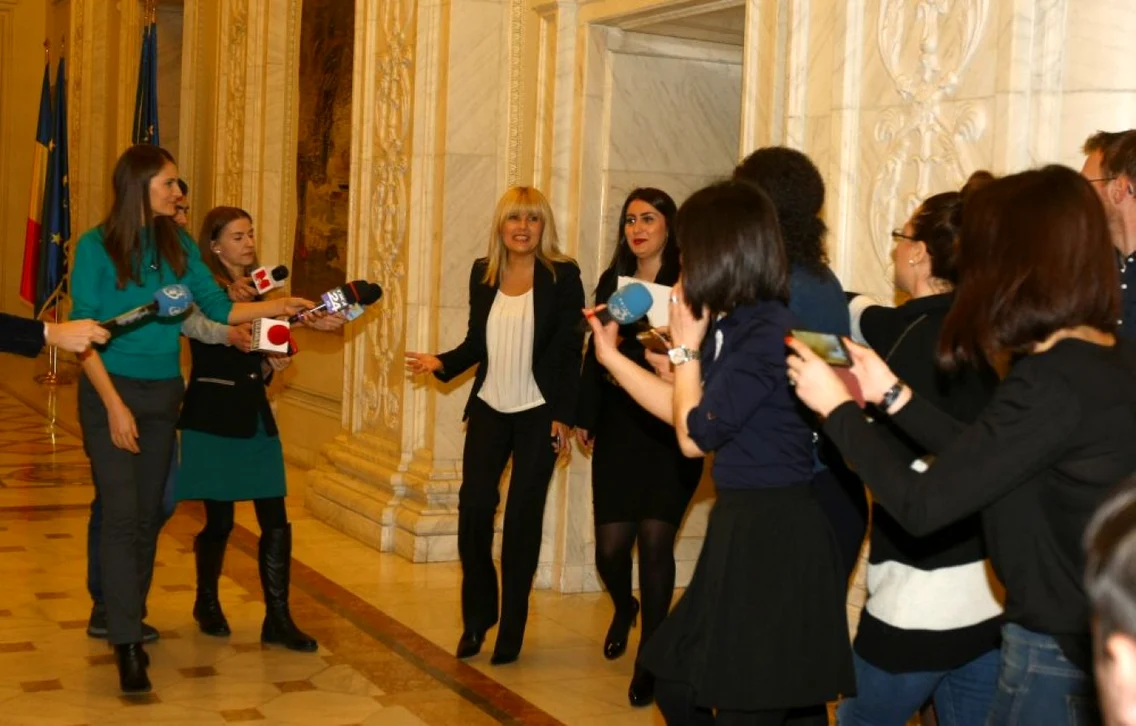 Elena Udrea in Parlament - 23 februarie FOTO Adevarul/Marian Iliescu 