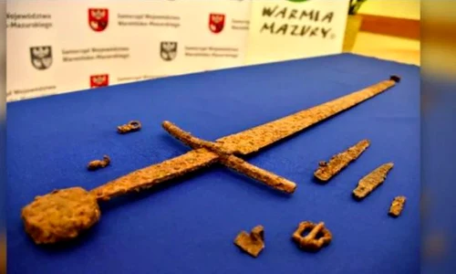 A fost descoperită o sabie medievală care ar fi fost folosită în timpul celebrei Bătălii de la Grunwald jpeg