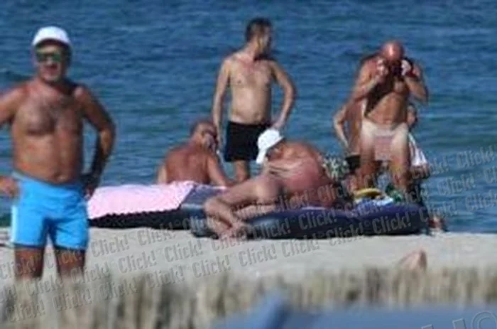 Nudisti pe litoralul romanesc (Foto: Alex Muscaliu)