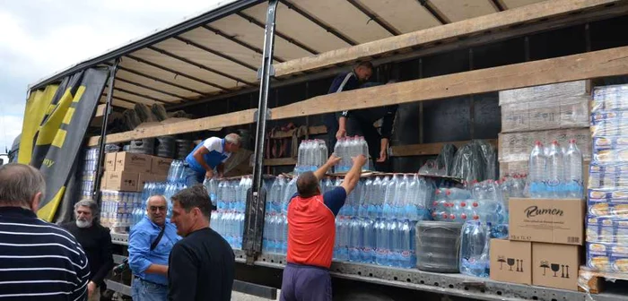 Transportul a plecat miercuri spre Galaţi. FOTO CJ Prahova