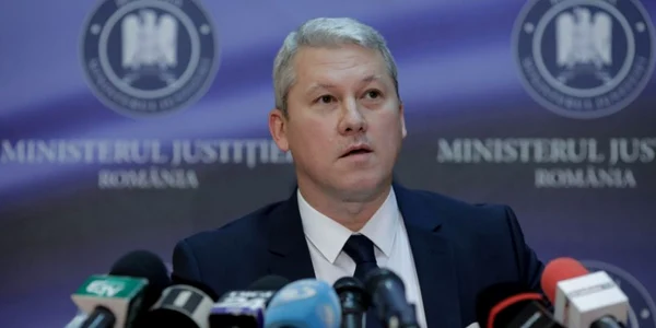 Catalin Predoiu conferinţă de presă privind punerea în dezbatere publică a legilor Justiţiei FOTO Inquam Photos / George Calin