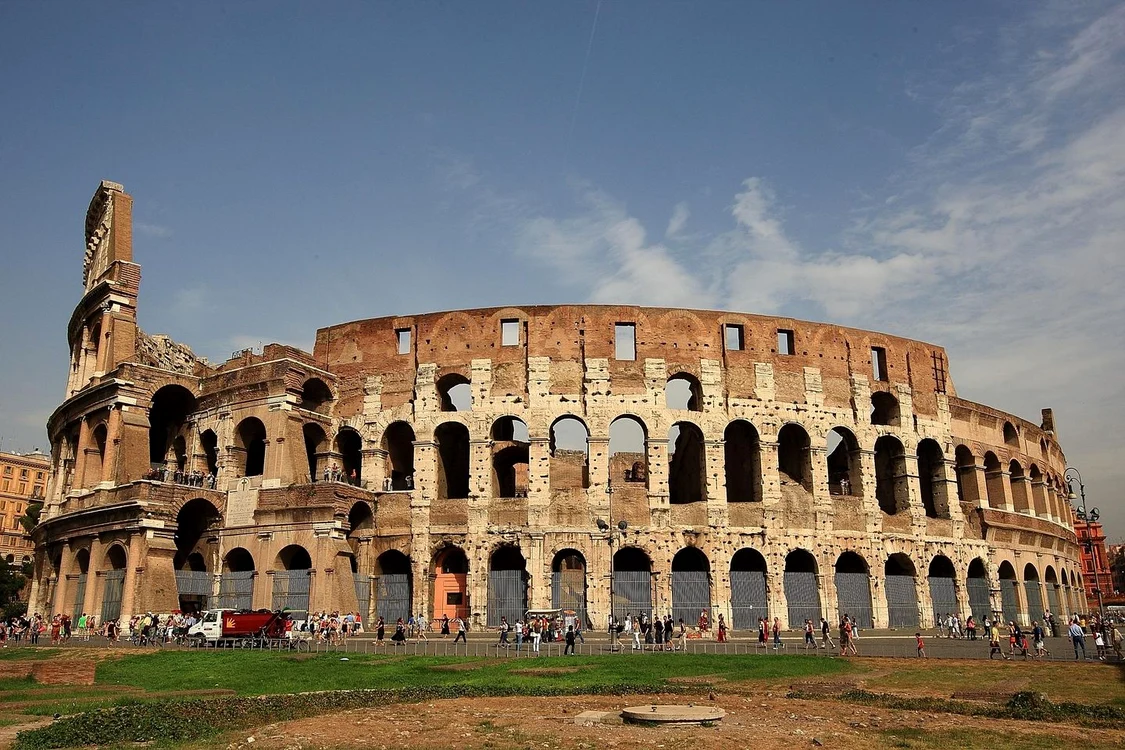  Faimosul amfiteatru Colosseum din Roma/FOTO?Arhiva