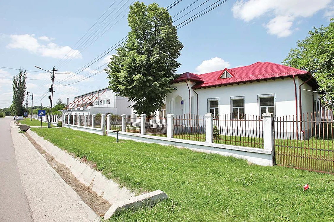 Politicianul a avut  grijă ca școala în care a învățat să fie renovată