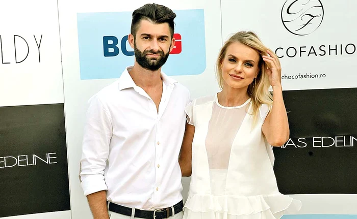 Jojo este însărcinată în nouă luni, după o relaţie de doi ani cu Paul Ipate