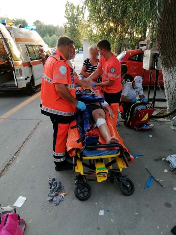 Mai multe persoane au primit îngrijiri la fața locului