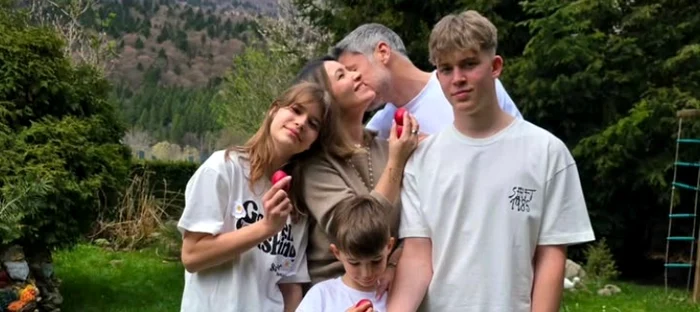 Ela petrece toate sărbătorile cu familia la Sinaia foto: Instagram 