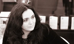 „Era nevoie de o astfel de hartă a orașelor literare” – interviu cu scriitoarea Andreea RĂSUCEANU jpeg