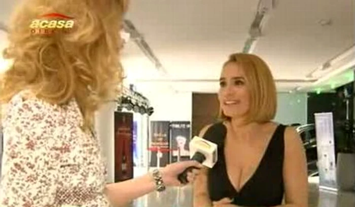 
    Andreea Esca (Foto: captură video Pro TV)  