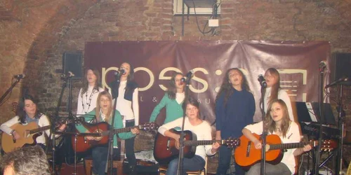 Grupul coral Artemis a încheiat seara de folk