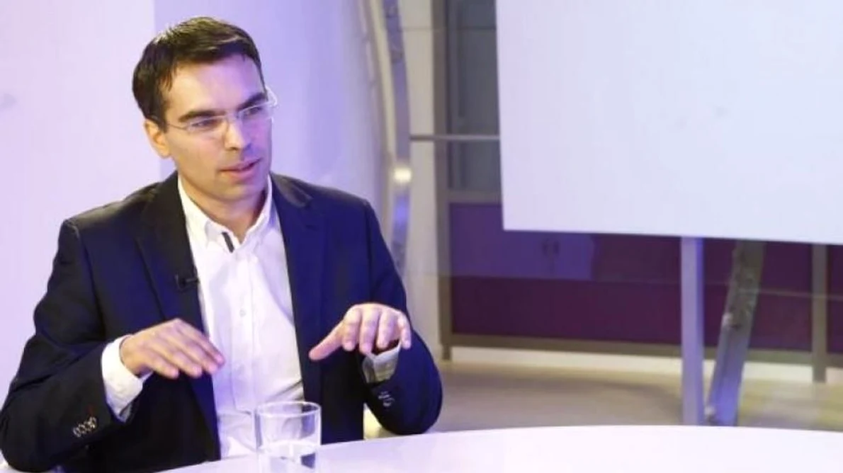 Dezbatere Historia, de la ora 11 00: când şi cum ne unim cu Republica Moldova? Unirea, noul proiect de ţară al României jpeg