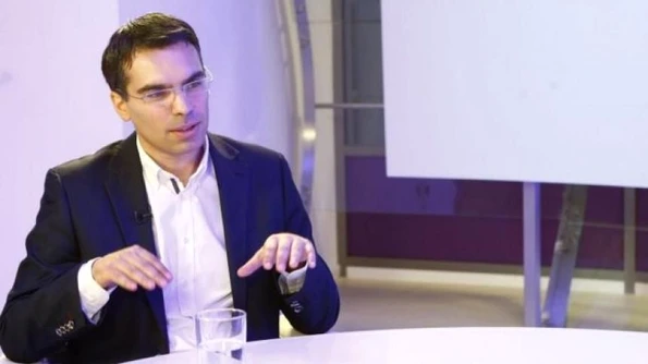 Dezbatere Historia, de la ora 11 00: când şi cum ne unim cu Republica Moldova? Unirea, noul proiect de ţară al României jpeg