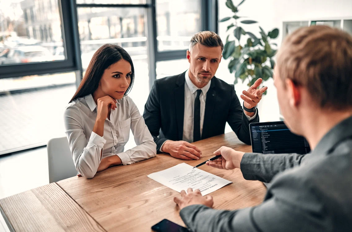 Numele din timpul căsătoriei va putea fi păstrat fără acordul celuilalt soț FOTO: Shutterstock