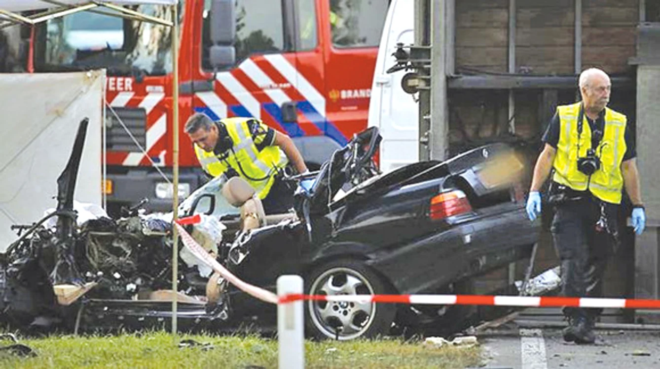 Maşina lui Joop Visscher s-a izbit frontal de un TIR