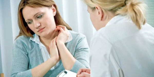 Discuţia cu un psiholog ori cu un psihoterapeut te poate ajuta să-ţi depăşeşti problemele 