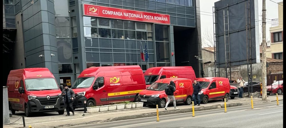 Restructurare majoră la Poşta Română. La nivel central, din 1.200 de angajaţi au rămas 300