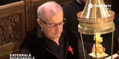 becali la strană jpg