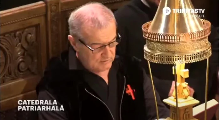 VIDEO Patriarhul a dispus ca Becali să nu mai aibă acces la strana Catedralei Patriarhale: deranjează când cântă
