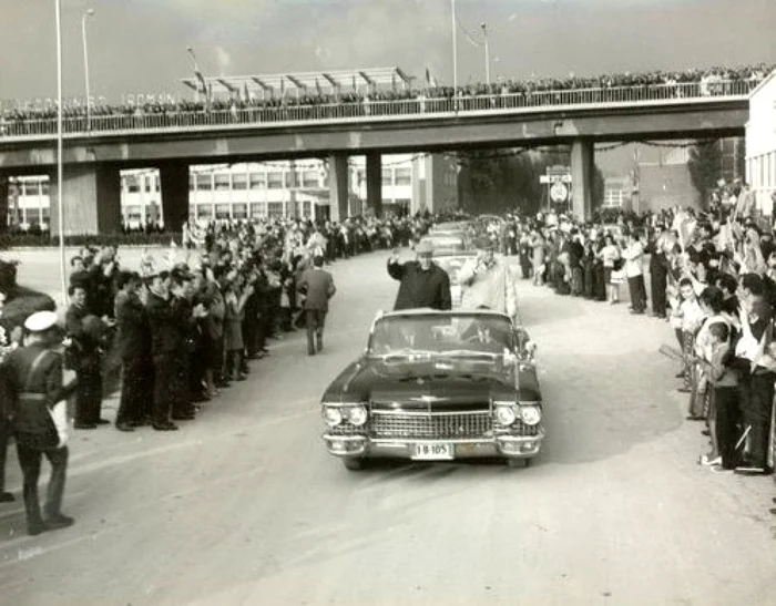 Ceauşescu, în vizită la Întreprinderea 1 Mai din Ploieşti - FOTO Aspecte din timpul vizitei conducătorilor de partid şi de stat în regiunea Ploieşti, oraşul Ploieşti (11-13 mai 1967) - fototeca.iiccr.ro