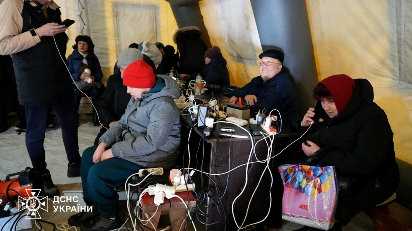 Ucrainenii merg în locuri special amenenajate în caz de întrerupere prelungită a energiei electrice
