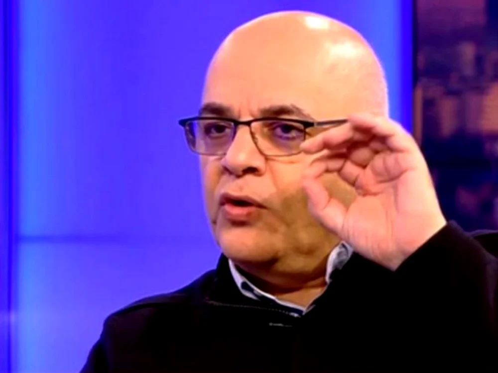 Raed Arafat ne recomandă să ne protejăm atunci când ieșim afară din casă
