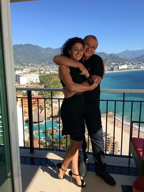 Nick Rădoi şi Nicole s-au cunoscut în urmă cu câteva luni în Monte Carlo