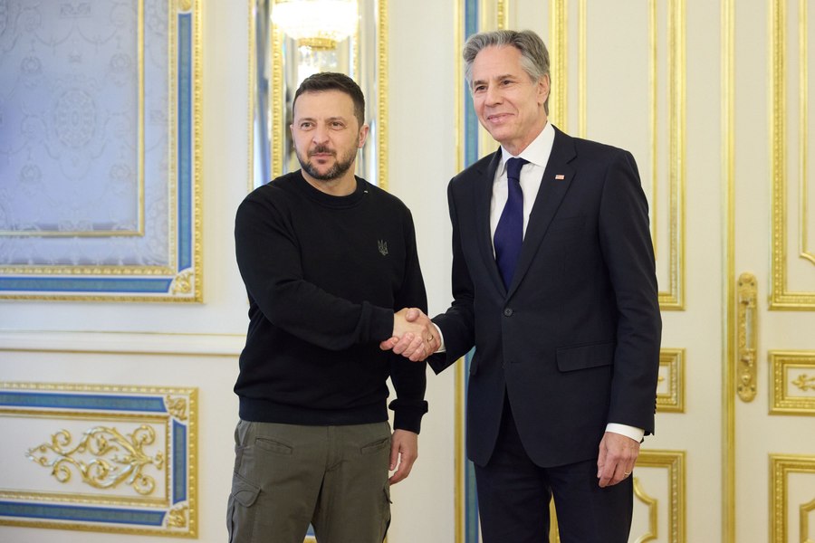 Zelenski îi cere lui Blinken două sisteme Patriot suplimentare pentru apărarea Harkovului
