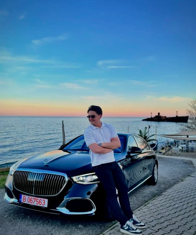 Selly și-a luat Maybach foto Instagram 