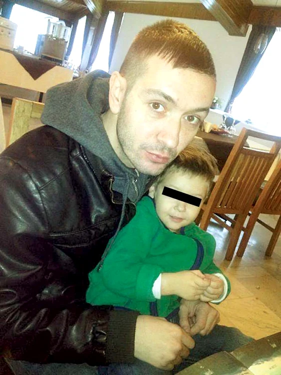 
    Sişu are un  băiat în vârstă  de trei ani  