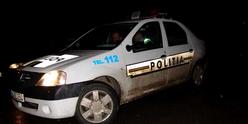 În urma accidentului, poliţia a împânzit zona