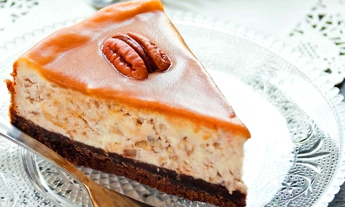 tort biscuiti caramel branza de vaci jpeg