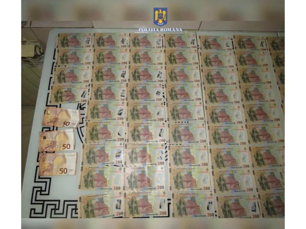 Mai mute persoane au fost escrocate. FOTO Poliția Română