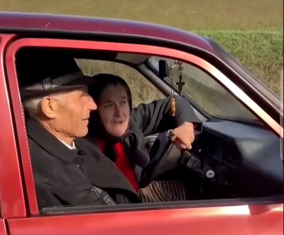 Bunicuța din Iacobeni SURSA TikTok