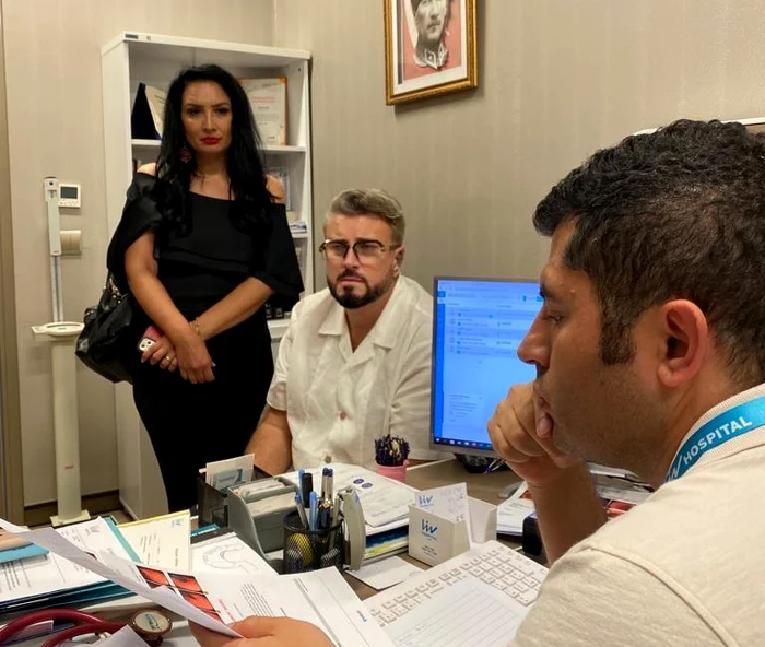 Cătălin Botezatu, alături Eva Pavel, la spitalul din Turcia. FOTO Arhivă personală
