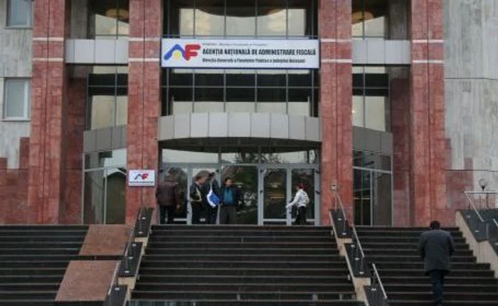 
    Oamenii au fost evacuațiFoto: vivafmbotosani.ro  