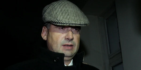 Călin Stoia iese aproape în fiecare zi din arestul Poliţiei pentru băi. 