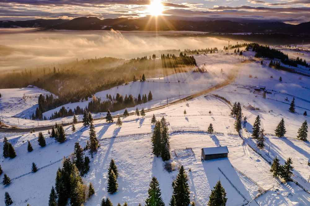 Locurile de vis unde să-ți petreci Paștele în 2026. Destinațiile de basm din România unde tradiția se împletește cu frumusețea naturii