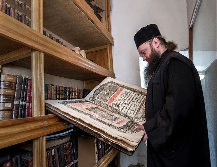 „Ce treabă am eu cu gura lumii?”, spune preotul Mihail Protos