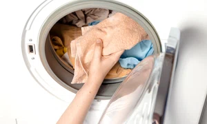 spalare prosoape shutterstock 2476051985 jpg