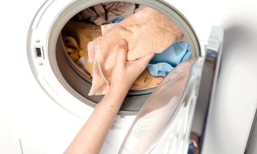 spalare prosoape shutterstock 2476051985 jpg