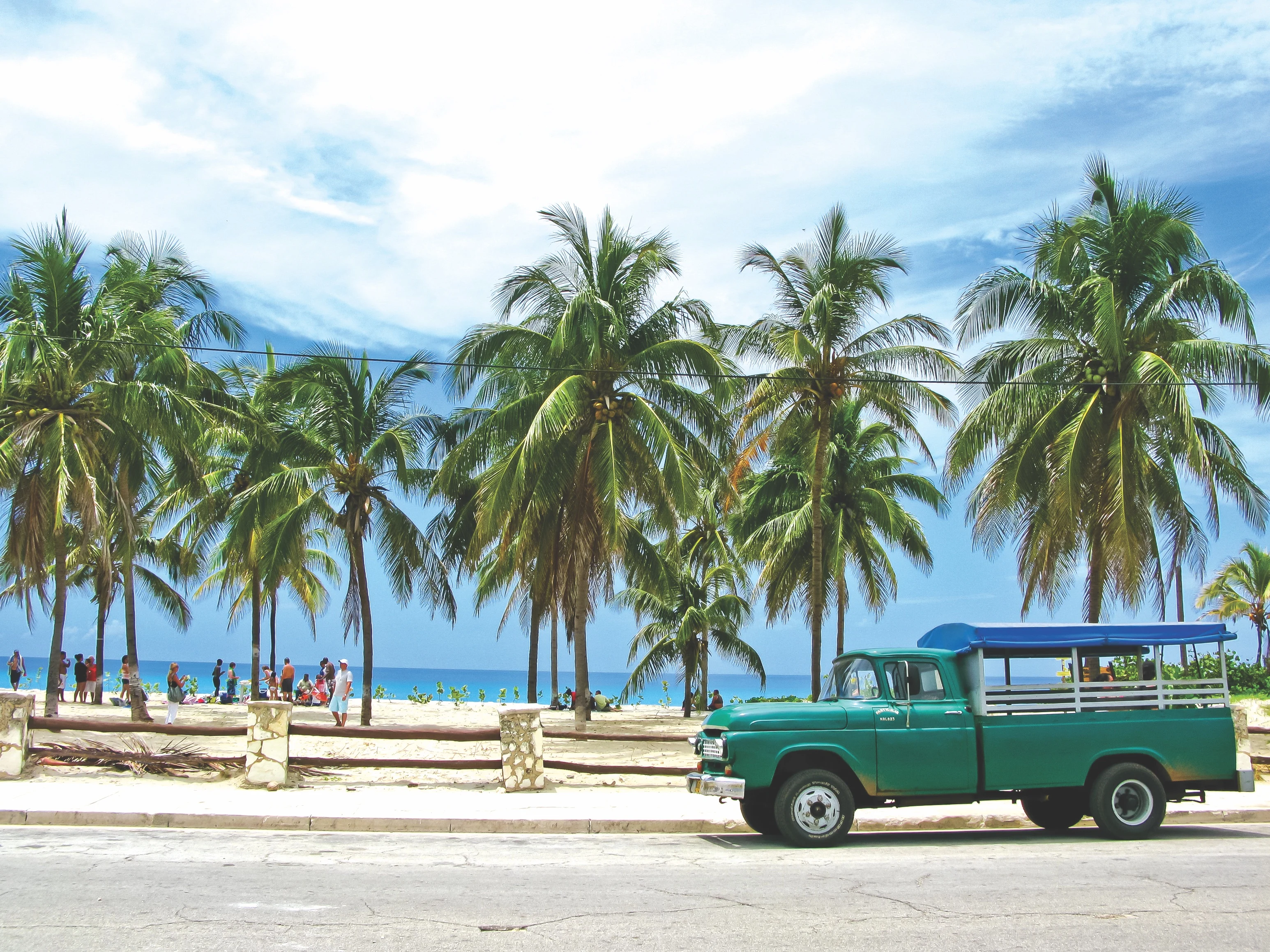 Destinații de vacanță unde poți mânca bine cu doar câțiva dolari. Preferatele românilor sunt mult mai scumpe