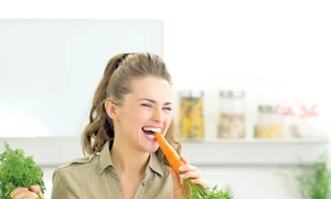 Consumul exagerat  de morcovi poate  da pielii o  nuanţă gălbuie jpeg