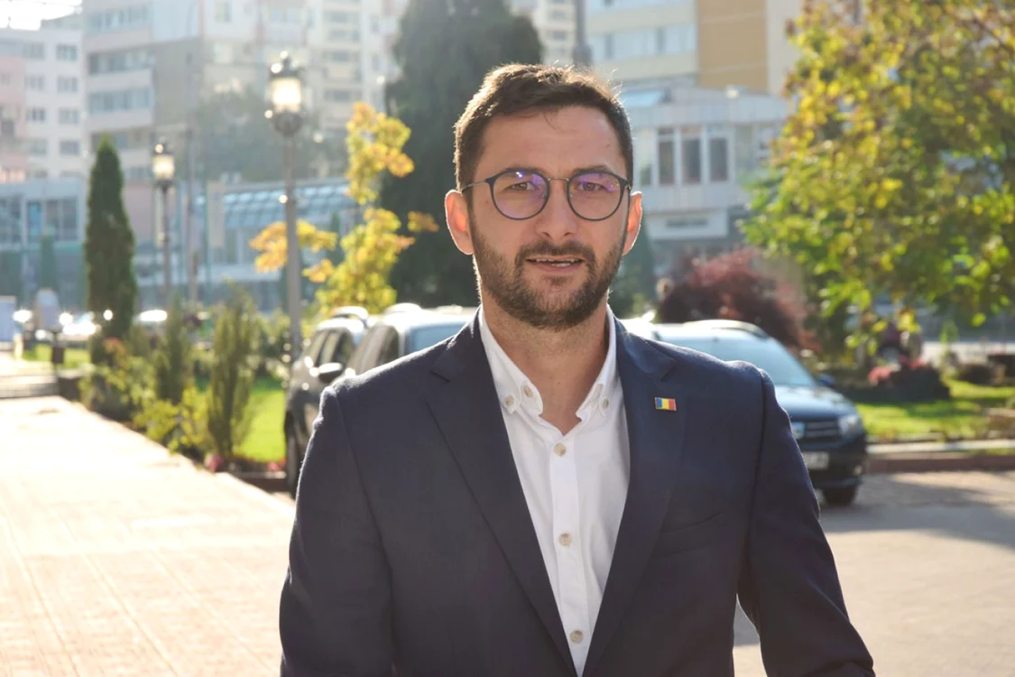 Andrei carabelea, primarul oraşului Piatra Neamţ FOTO Facebook