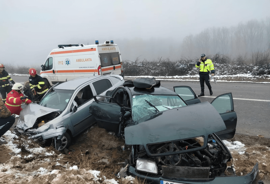 Accident grav în Olt, cinci răniți la spital. O femeie în comă și o fetiță de 4 ani, printre victime