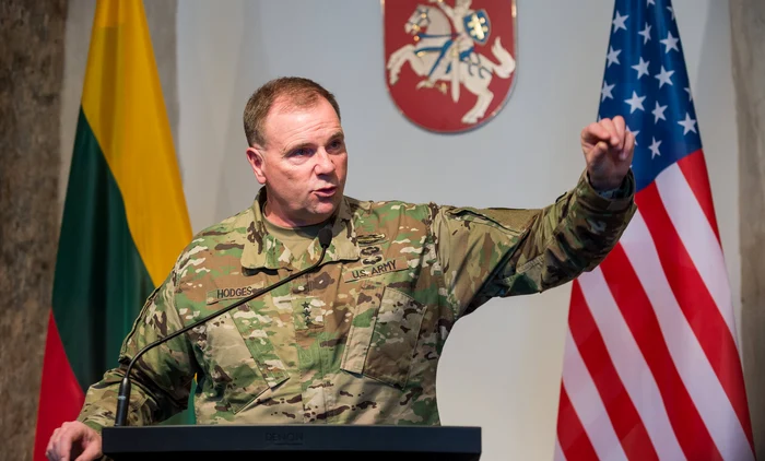 Generalul Ben Hodges a vorbit despre doborârea dronelor rusești în Polonia FOTO: Profimedia