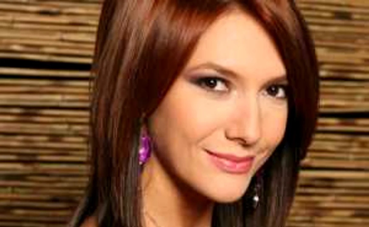 Adela Popescu - foto myidol.ro