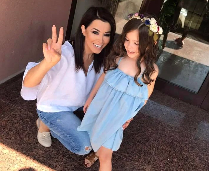 Simona Pătruleasa și fiica ei, Ingrid