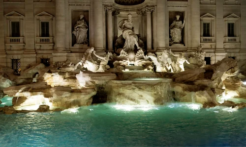 Fontana di Trevi FOTO Shutterstock