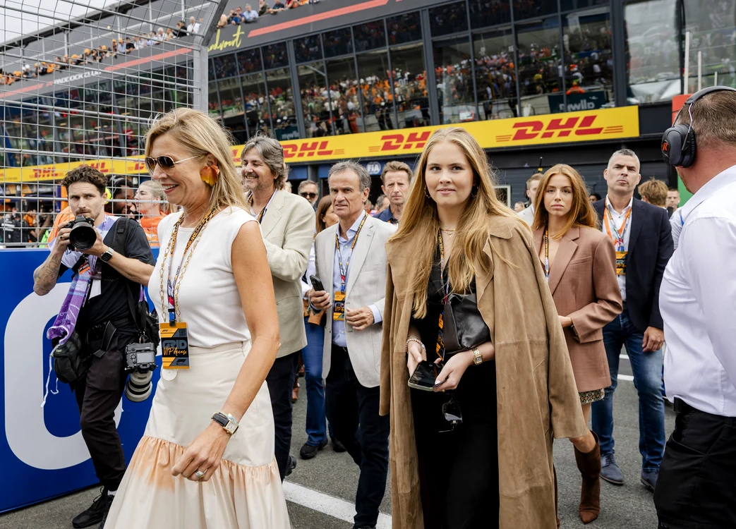 Regele Willem Alexander, Regina Maxima, Prințesa Alexia, Prințesa Amalia și Prințesa Ariane la Marele Premiu de F1, Profimedia (4) jpg