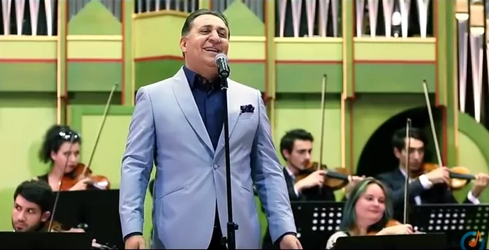 Vali Vijelie pe scena sălii mari a Conservatoruluifoto: captură