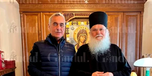 calin georgescu si efrem vatopeditul foto gandul png